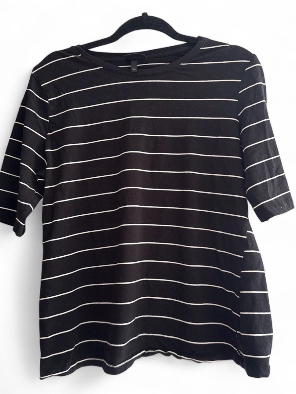 Who What Wear Black Tee with White Stripes Women’s large